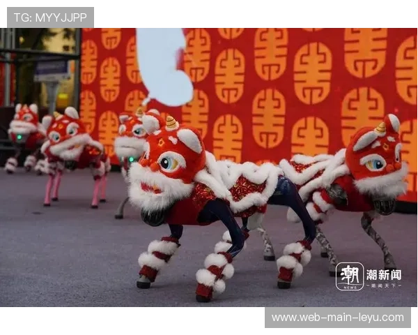 粤超联赛机器狗舞狮表演，与名宿互动开奖引爆现场